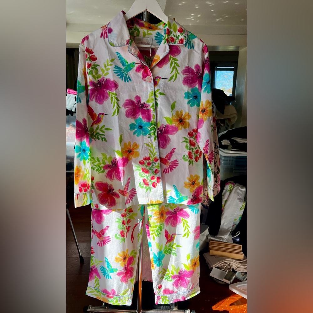 The Cats Pajamas Set  Floral Hummingbird. Size M